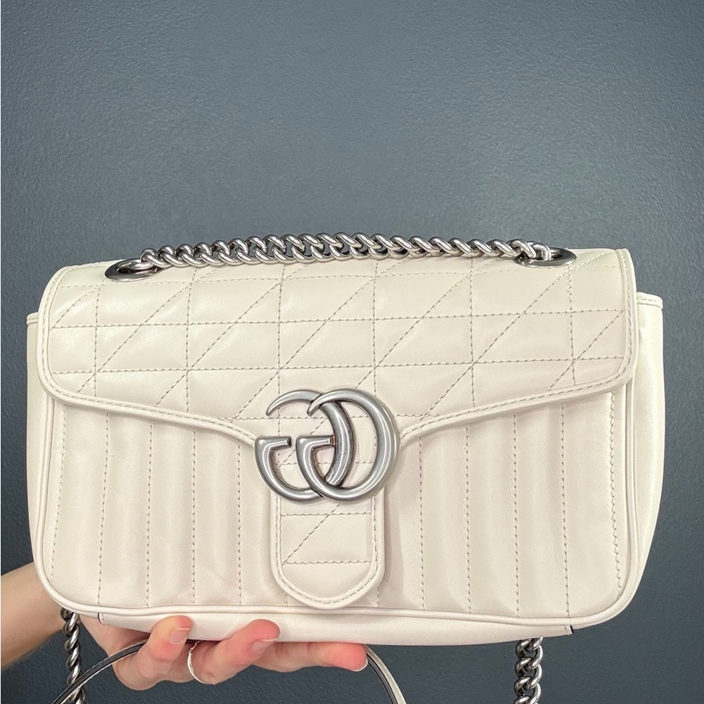 Gucci White Quilted Shoulder Bag with Chain Strap